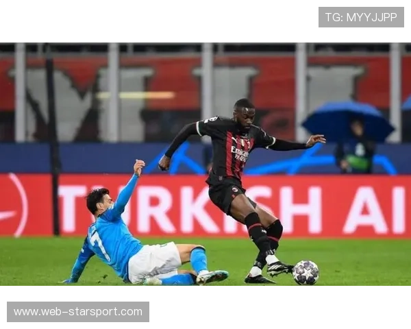 球员在欧冠场边情绪表达引发媒体热议,欧冠观众 球员在欧冠场边情绪表达引发媒体热议,欧冠观众